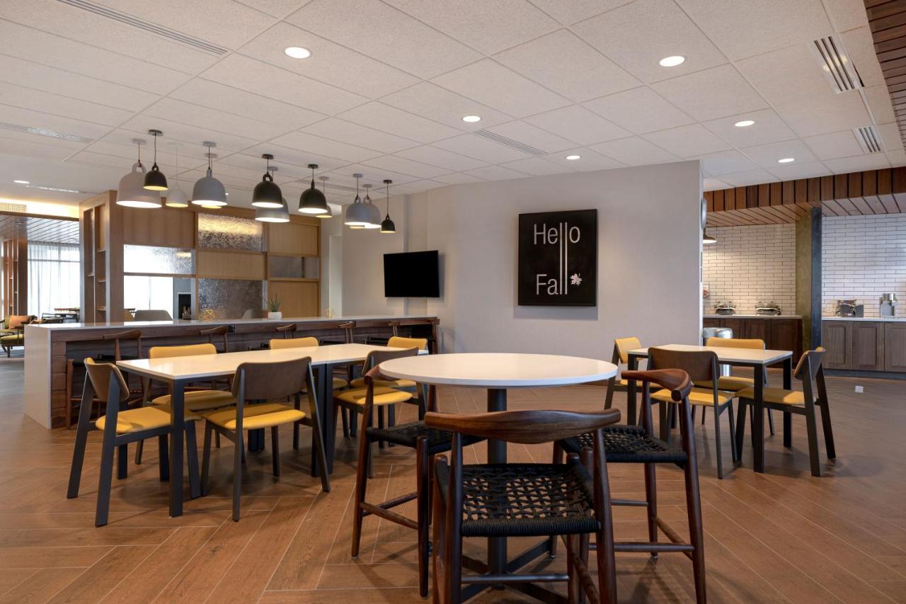 Fairfield By Marriott Inn & Suites Denver Airport At Gateway Park Екстериор снимка