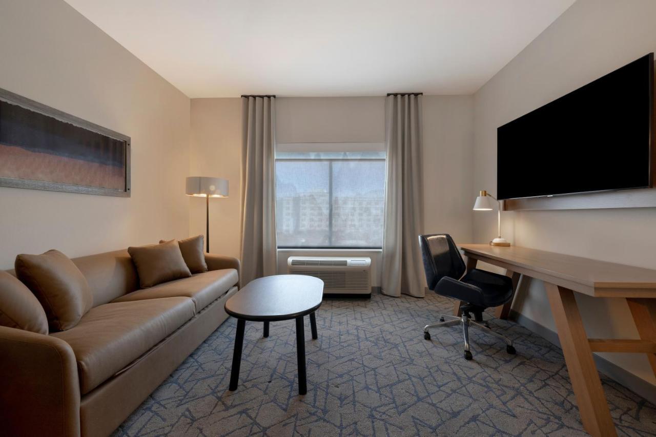 Fairfield By Marriott Inn & Suites Denver Airport At Gateway Park Екстериор снимка