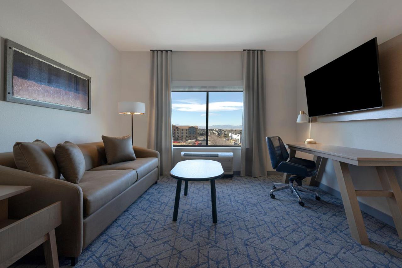 Fairfield By Marriott Inn & Suites Denver Airport At Gateway Park Екстериор снимка