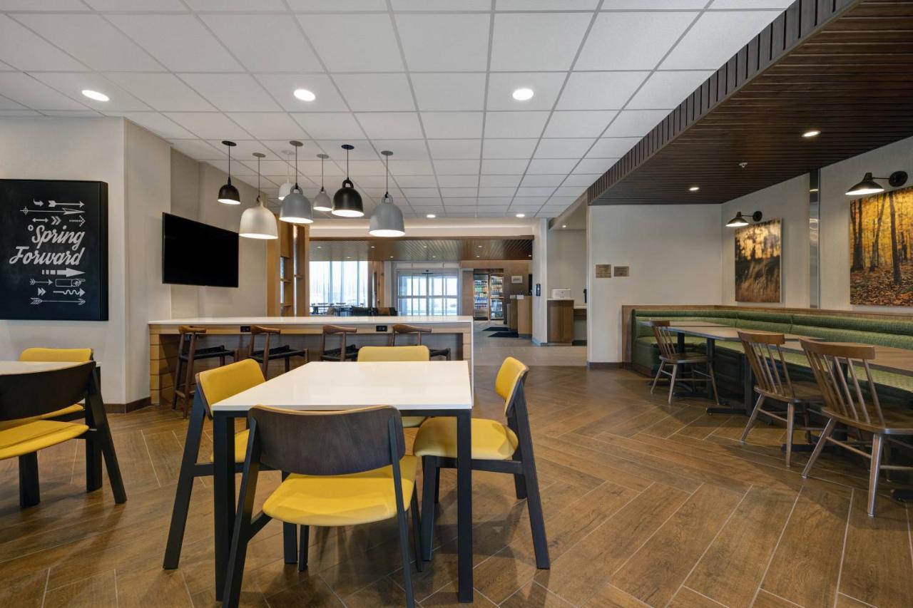 Fairfield By Marriott Inn & Suites Denver Airport At Gateway Park Екстериор снимка
